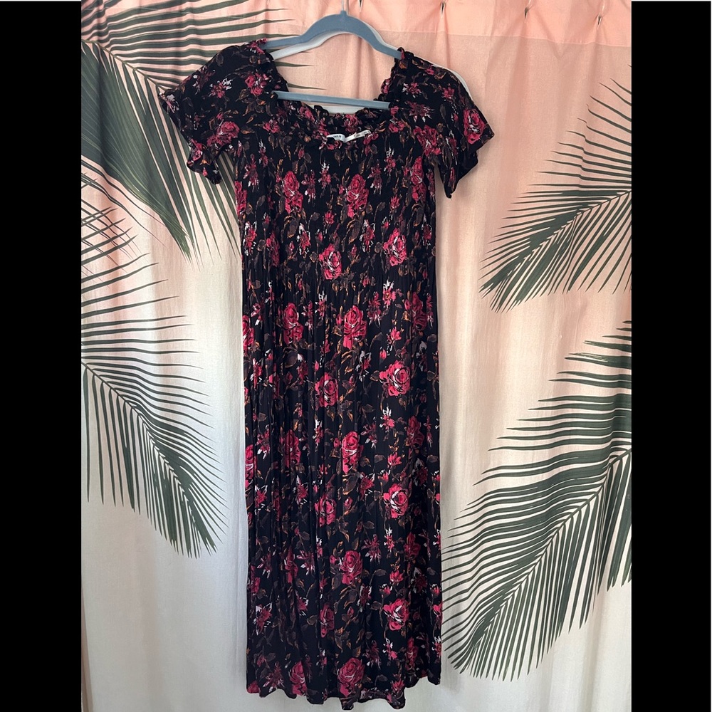 KIMCHI BLUE - OFF SHOULDER 🌺 DRESS WITH SLIT , size XL, from Urban Outfitters